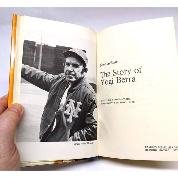 Vintage 1976 The Story of YOGI BERRA - Hardback with Dust Jacket - Ex-Library - Picture 5 of 10